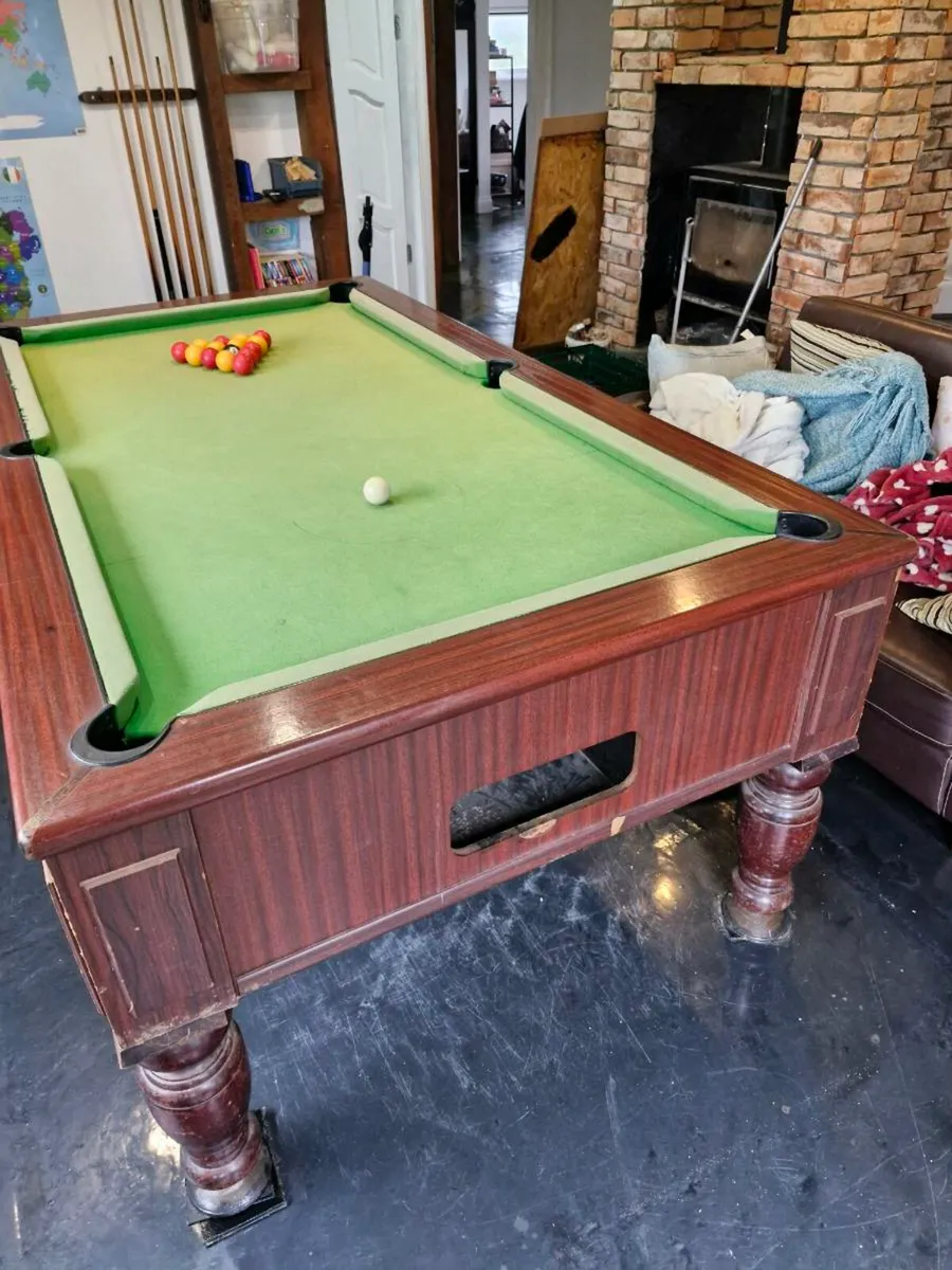 Pool table - Image 4