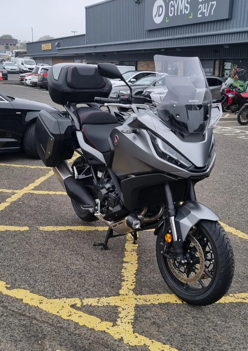 Honda NT1100 DCT - Image 2
