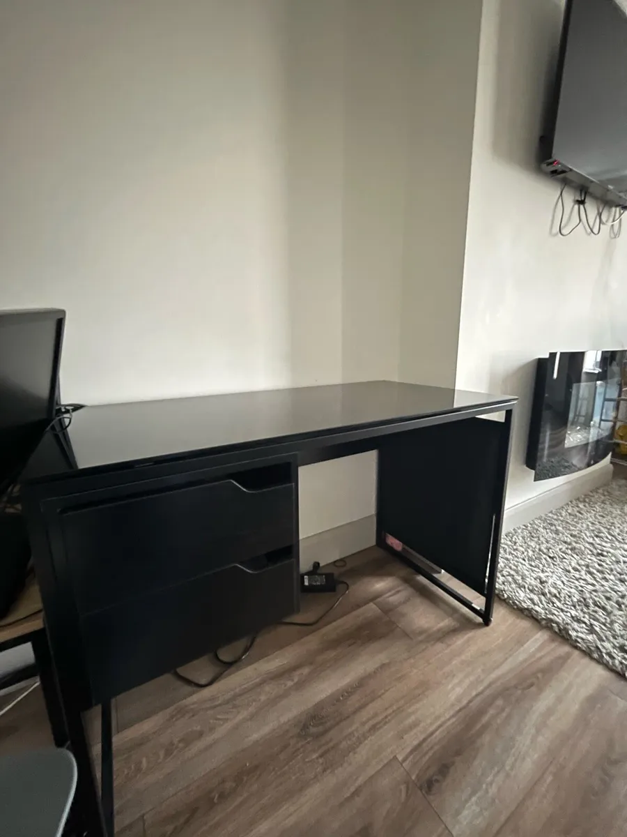 Office Desk - Image 3
