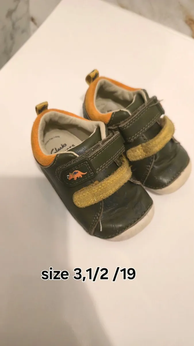 Baby shoes - Image 1
