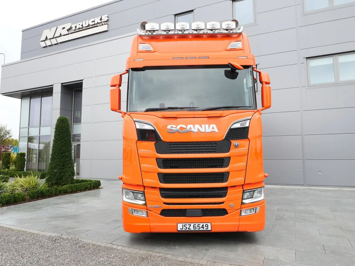 Scania S580 N/G Highline 6x2 Midlift Auto gearbox - Image 2