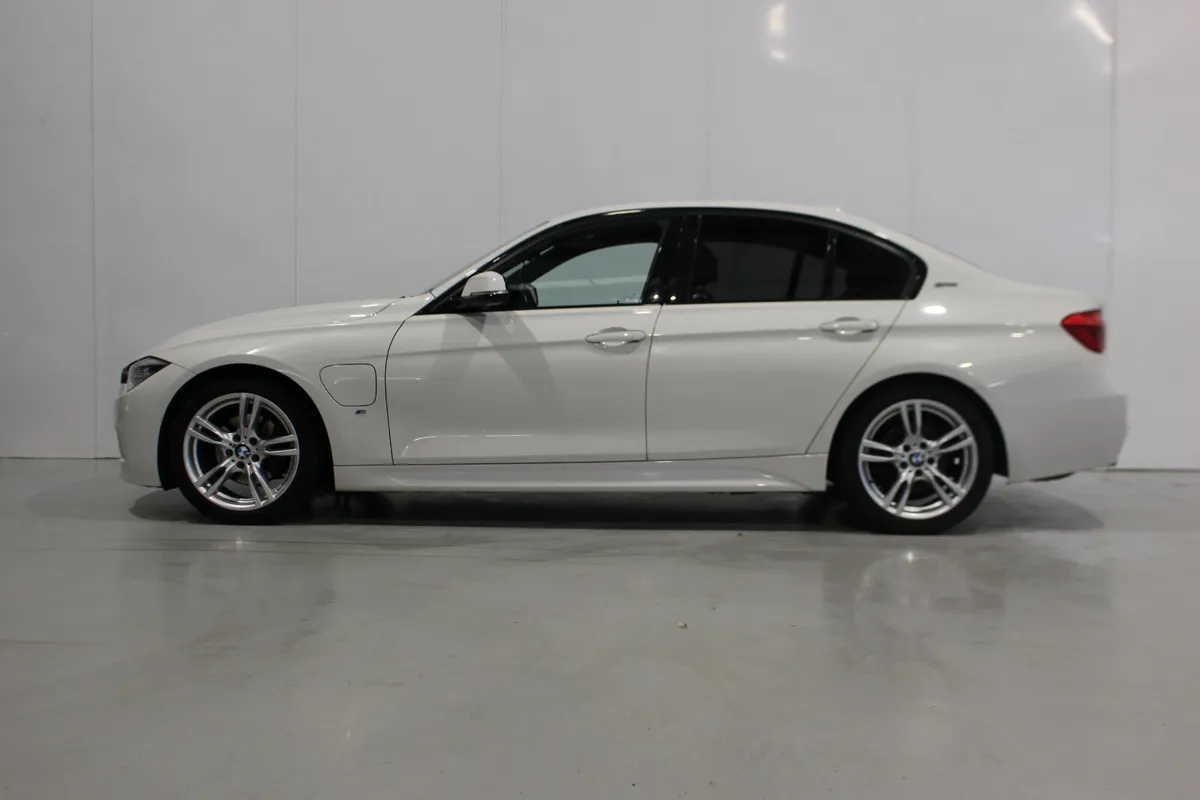 BMW 3-Series 2017 330E MSPORT - Image 4
