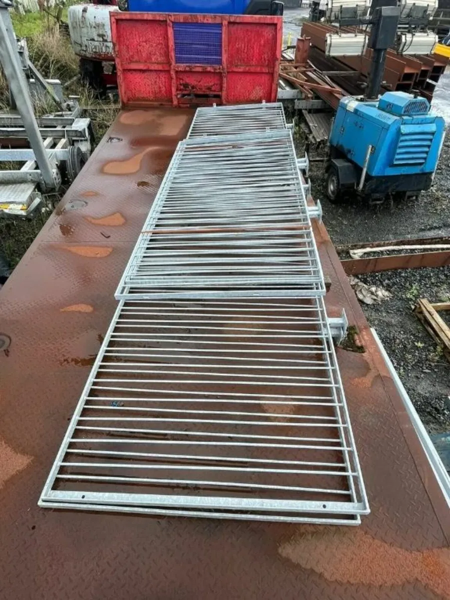 Brand New Galvanised Railings - Image 3