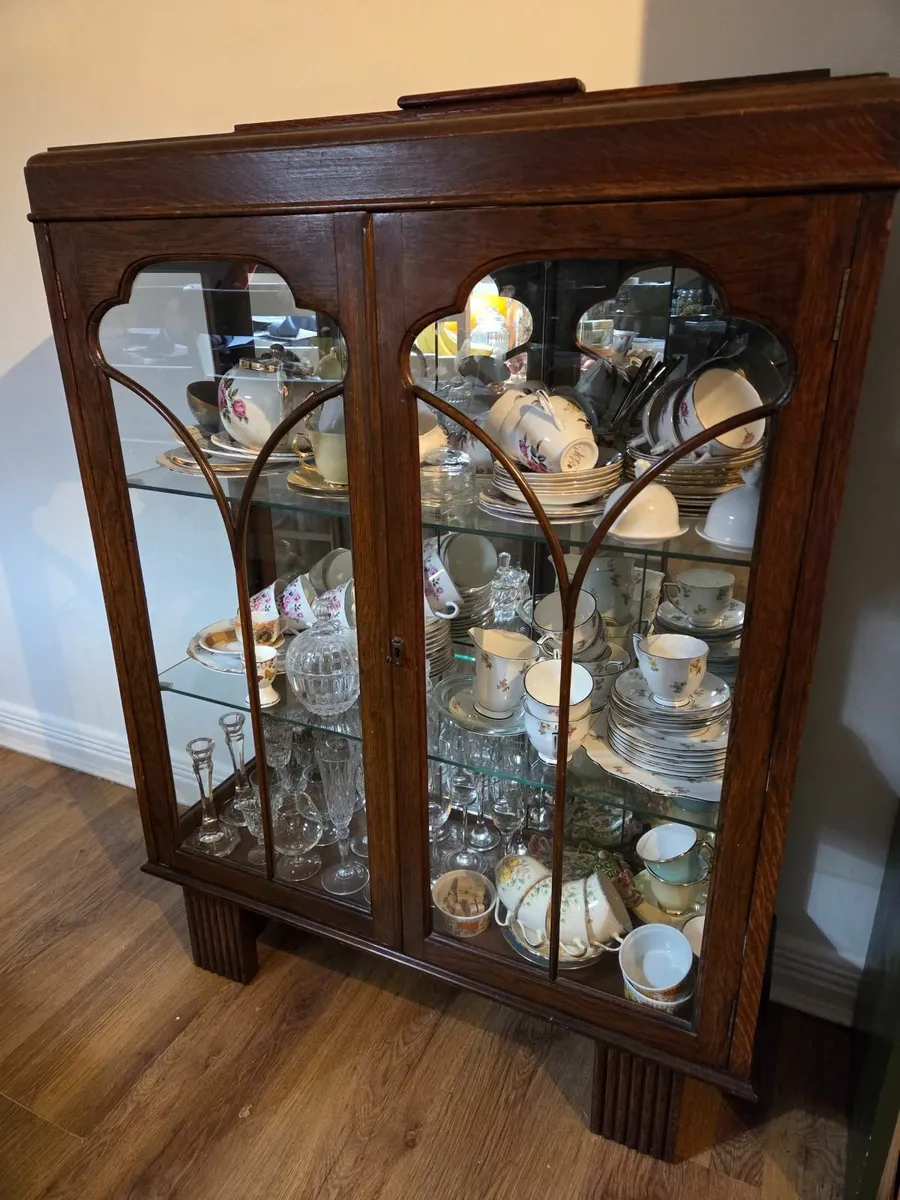 China Cabinet - Image 2