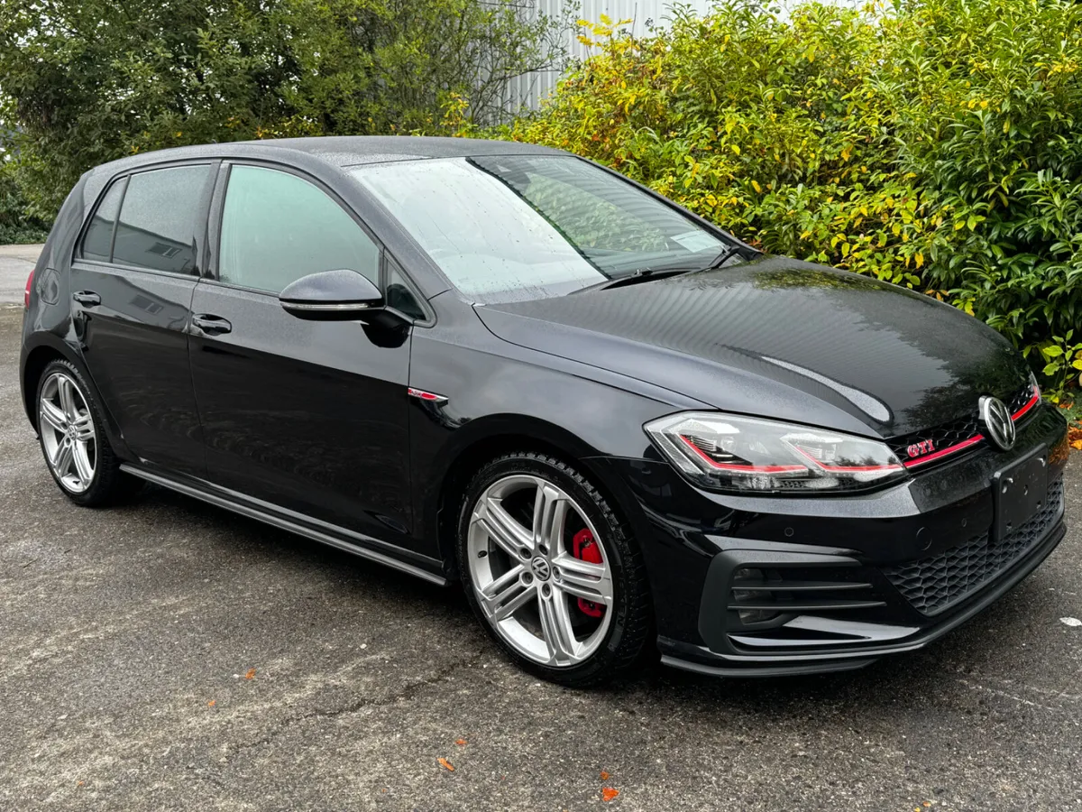 Volkswagen Golf GTI 2.0 DSG 5DR - Image 3