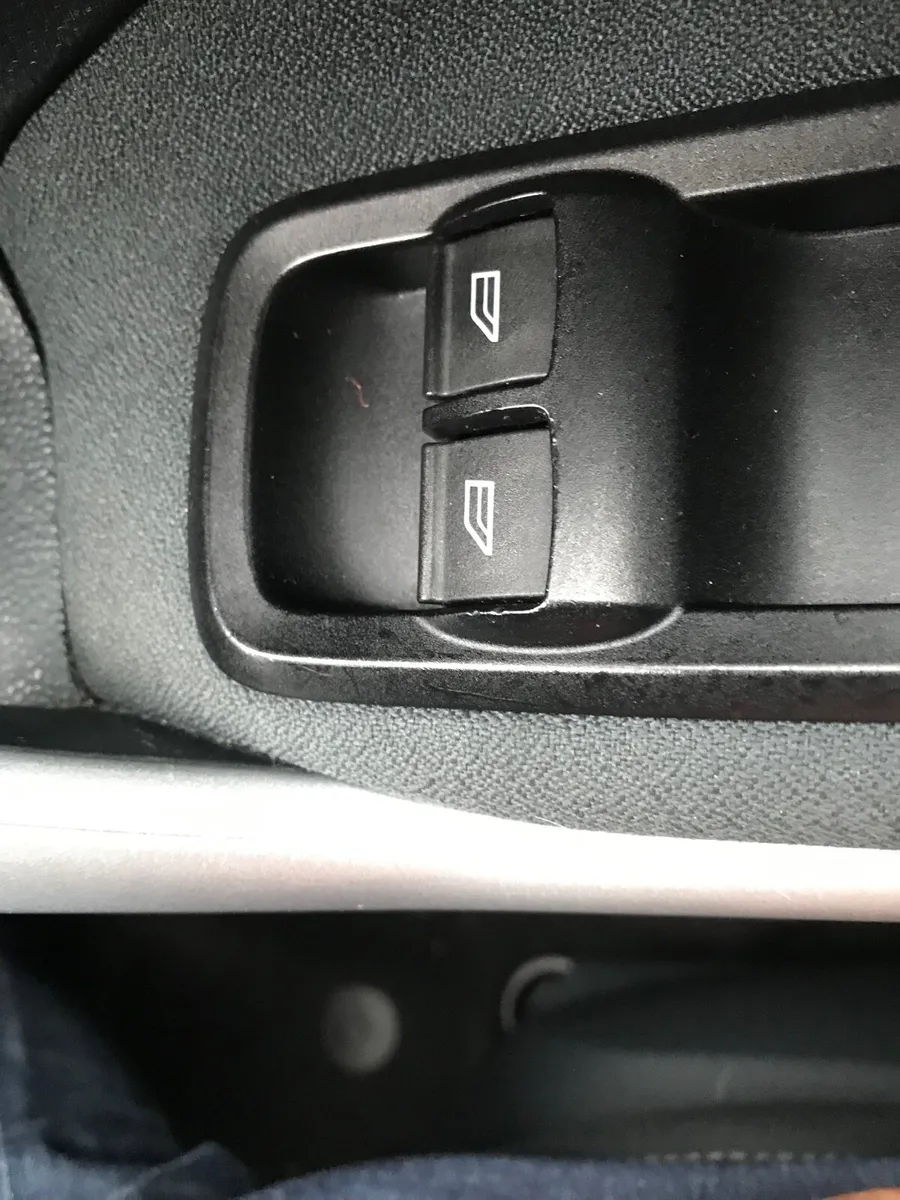 Ford Fiesta Automatic 68k - Image 4
