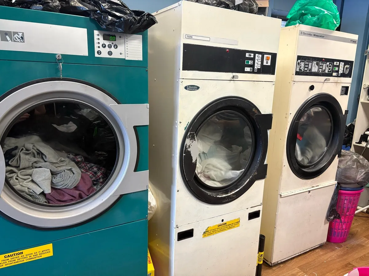 Laundrette - Image 4