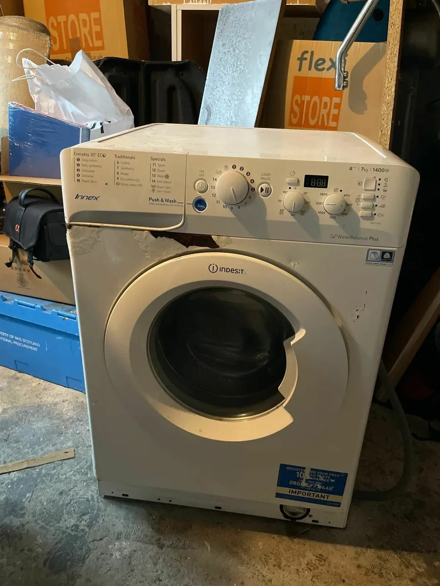 Washing machine: 7kg - Image 1