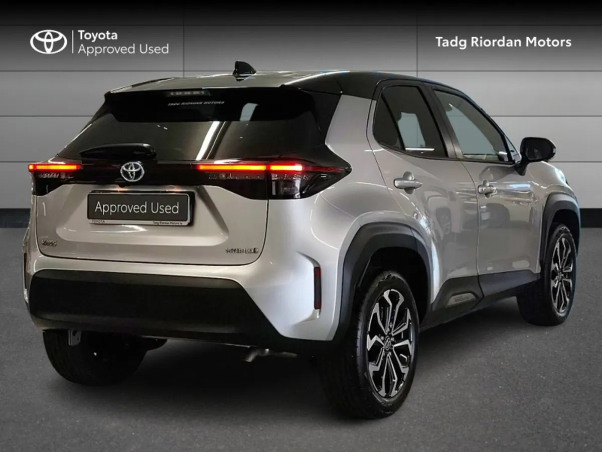Toyota Yaris Cross LUNA SPORT BI - Image 2