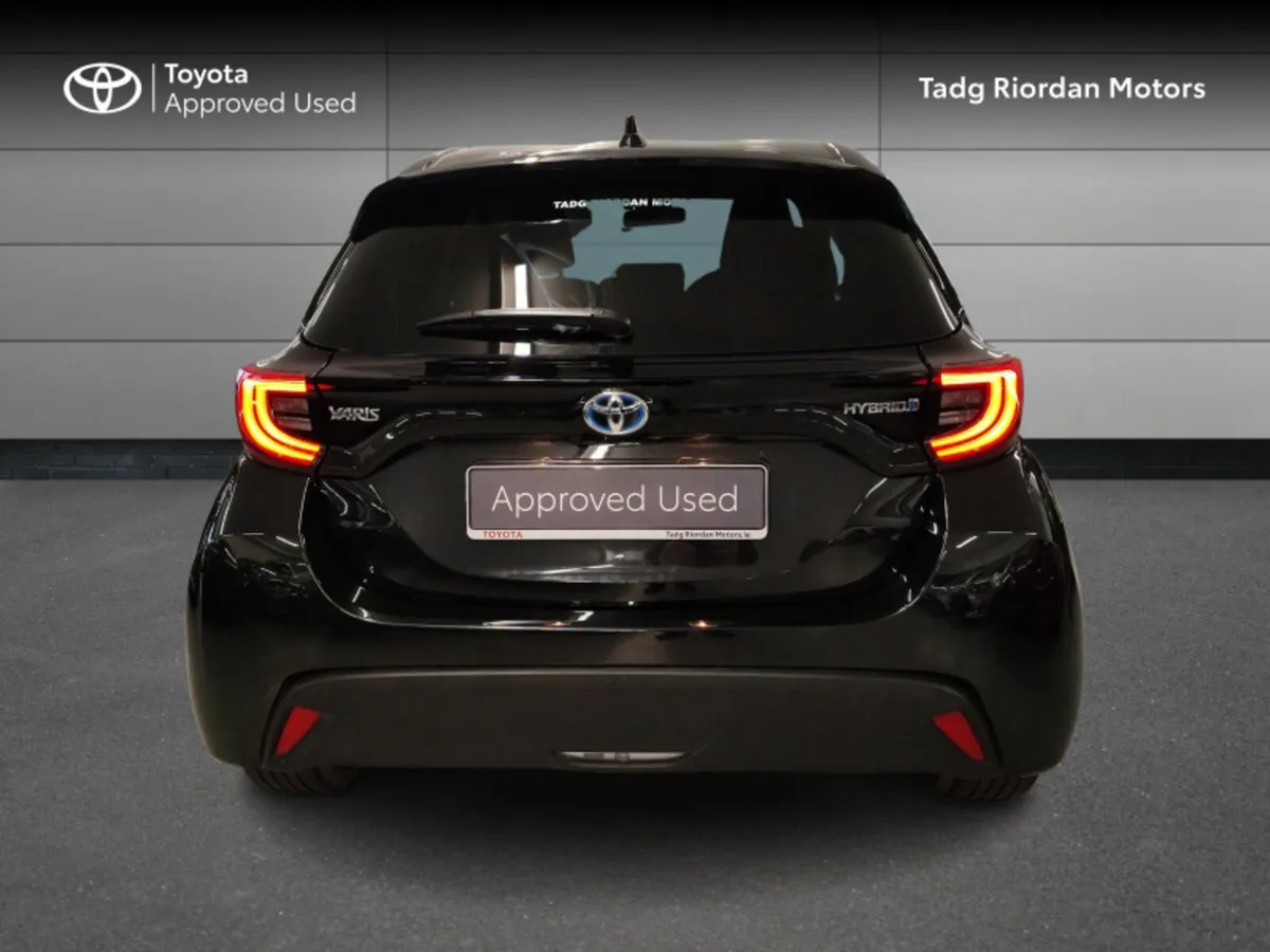 Toyota Yaris 1.5 HYBRID L/SPORT - Image 4