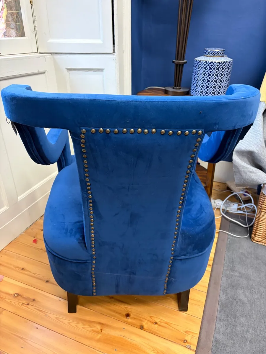 Armchair - Image 1