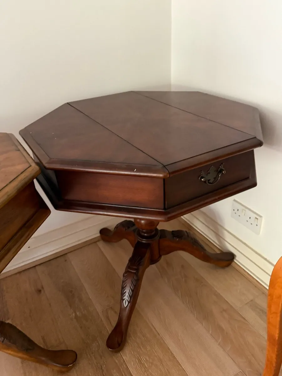 Superb Gueridon table - Image 3
