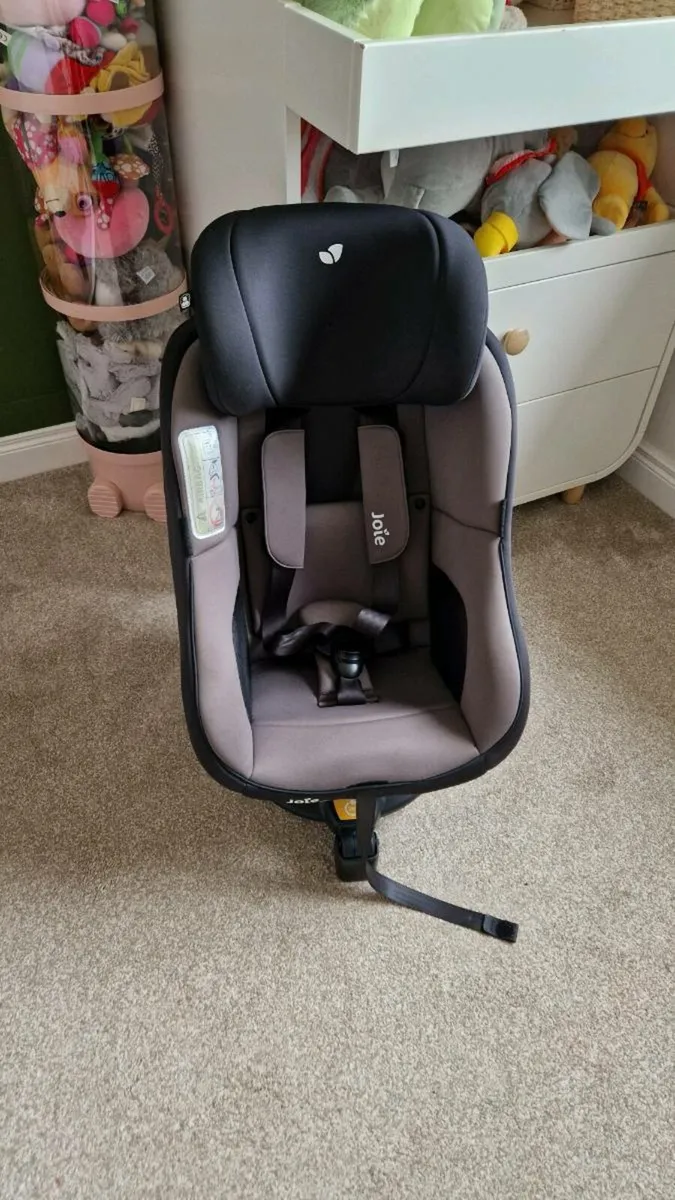 Joie iSpin 360 Car Seat - Image 1