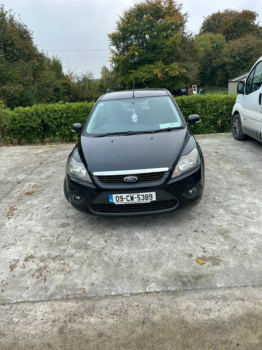 Ford Focus 2009 - Image 2