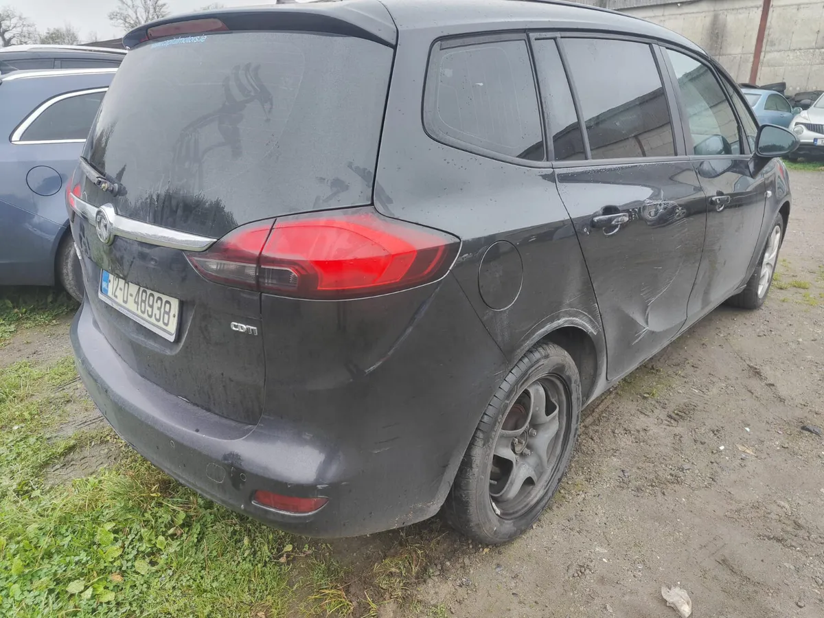 2012 Opel Zafira parts - Image 2