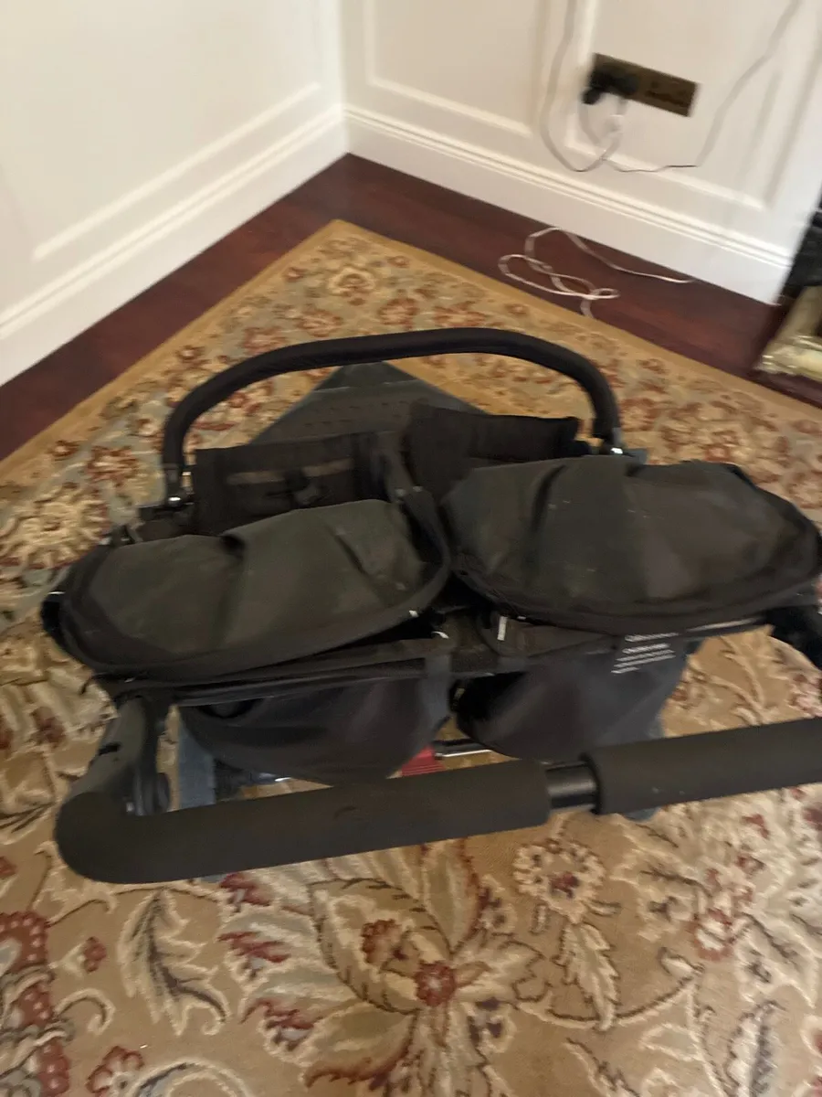 Out and about double buggy - Image 4