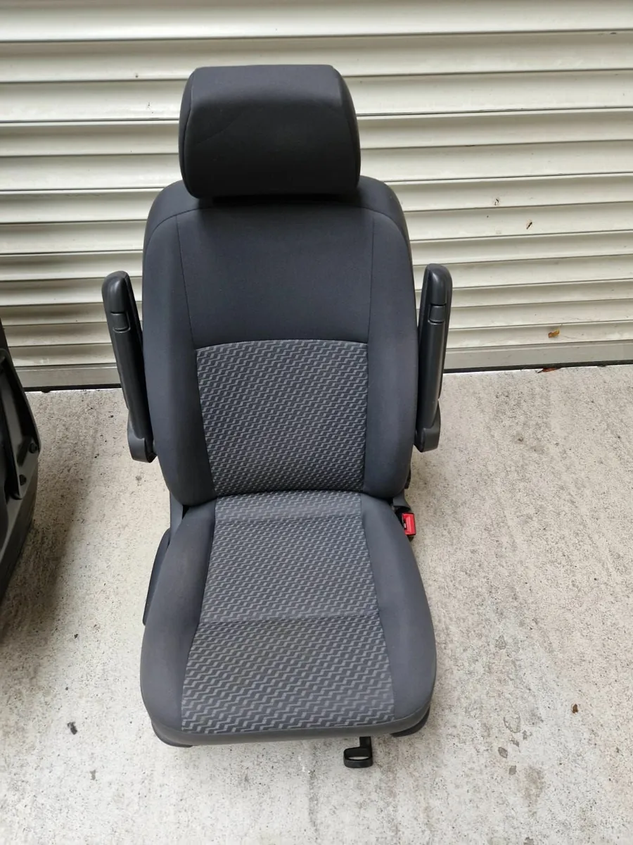 VW Transporter seats, swivel base - Image 3