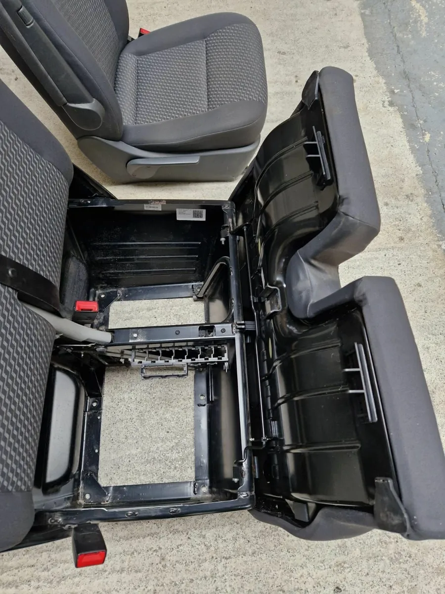 VW Transporter seats, swivel base - Image 4