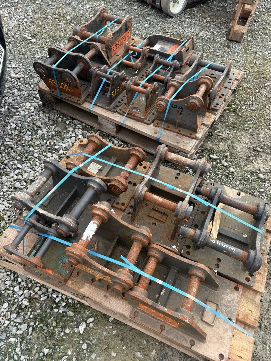 Track machine cradle axle - Image 4