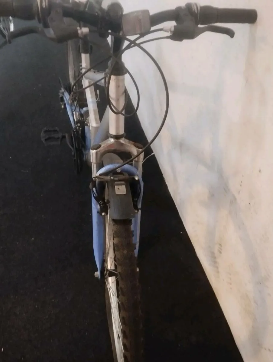 Adults 26inch bike - Image 4
