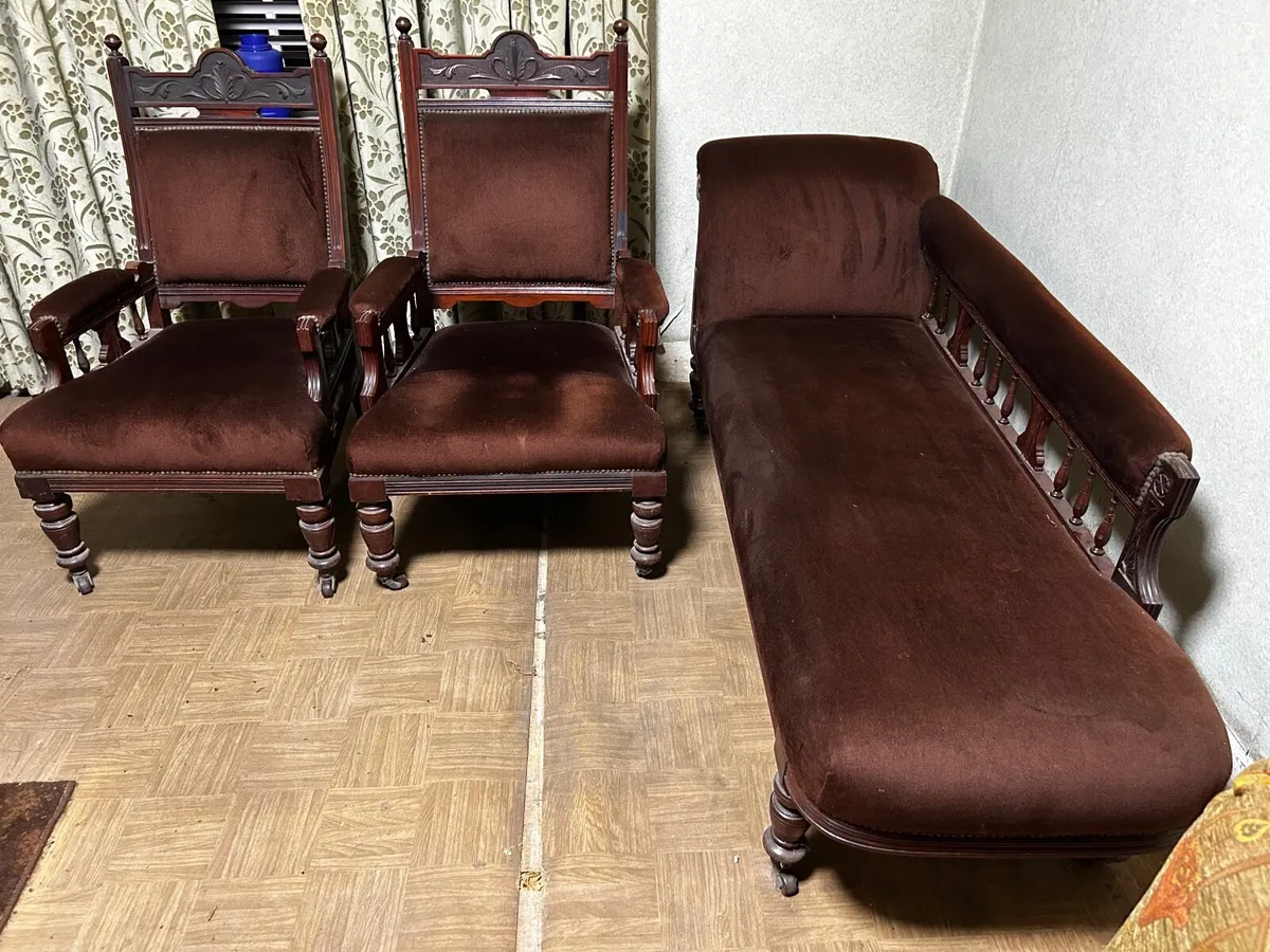 Chaise Longue Two armchairs and four chairs - Image 2