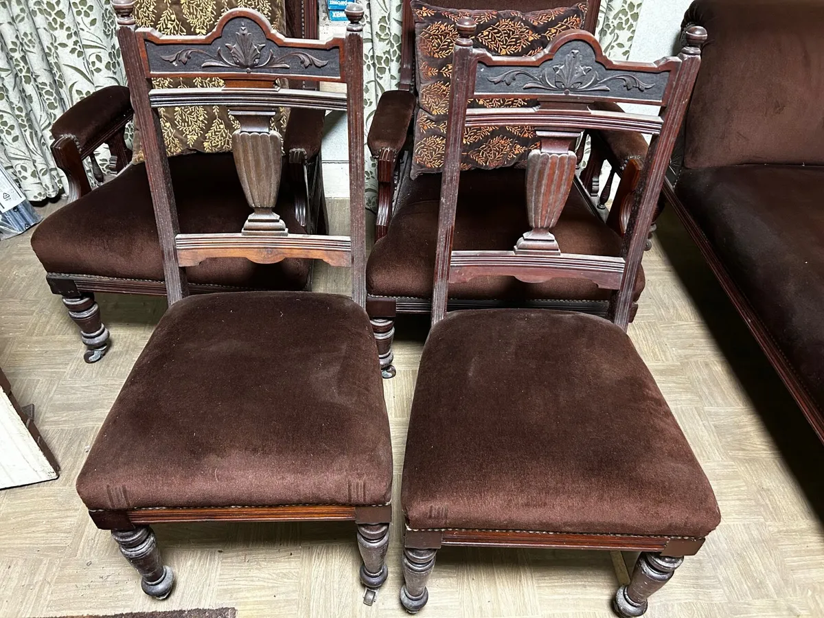 Chaise Longue Two armchairs and four chairs - Image 4