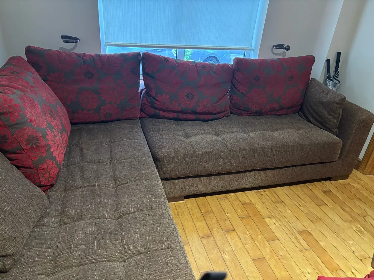 Corner Suite - Image 1
