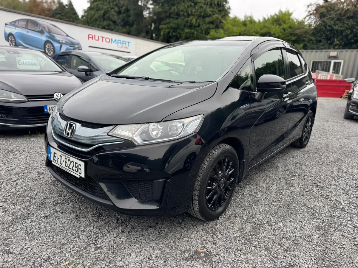 HONDA FIT 2015 1.5 HYRBID AUTOMATIC - Image 3