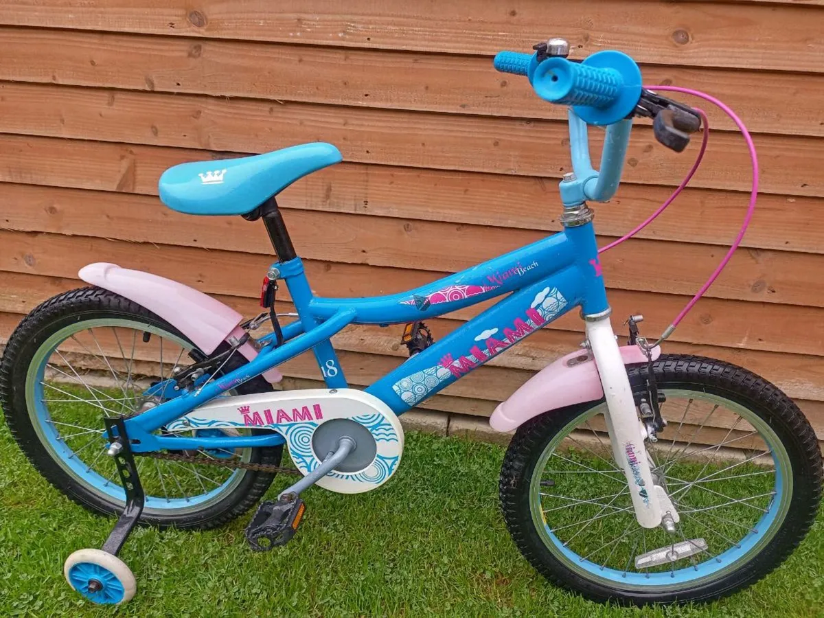 Kids Miami bike size 18 inch wheels. - Image 1