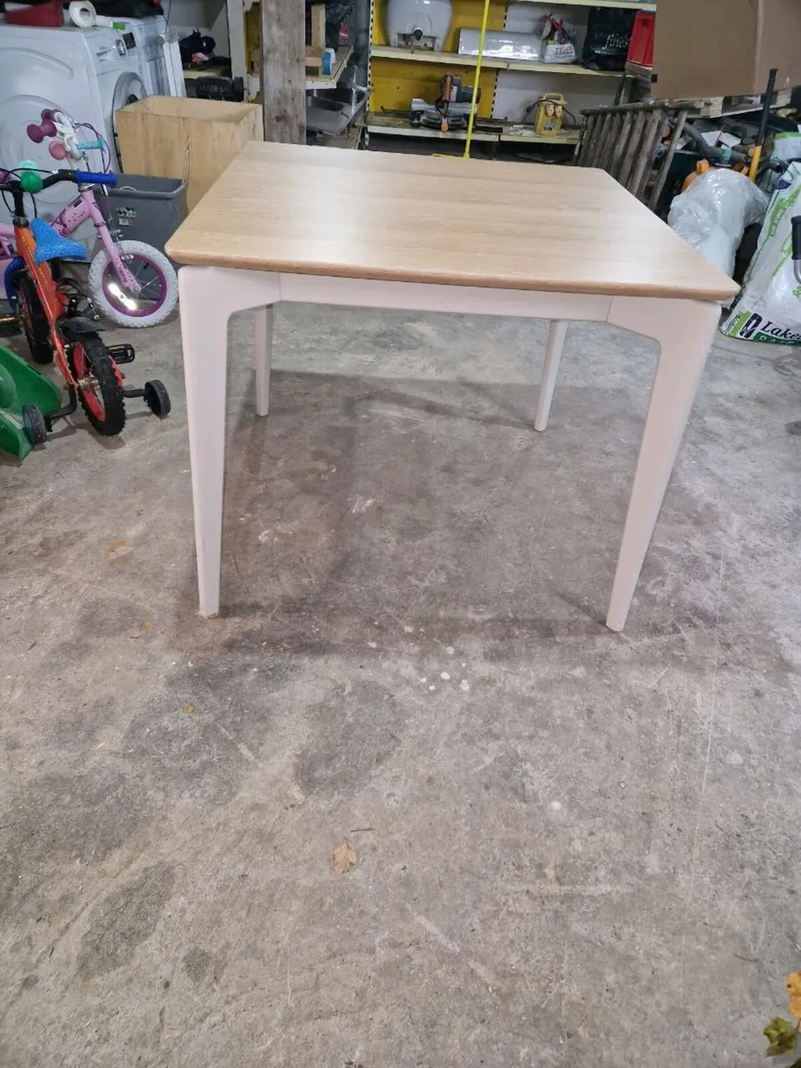Kitchen table - Image 2