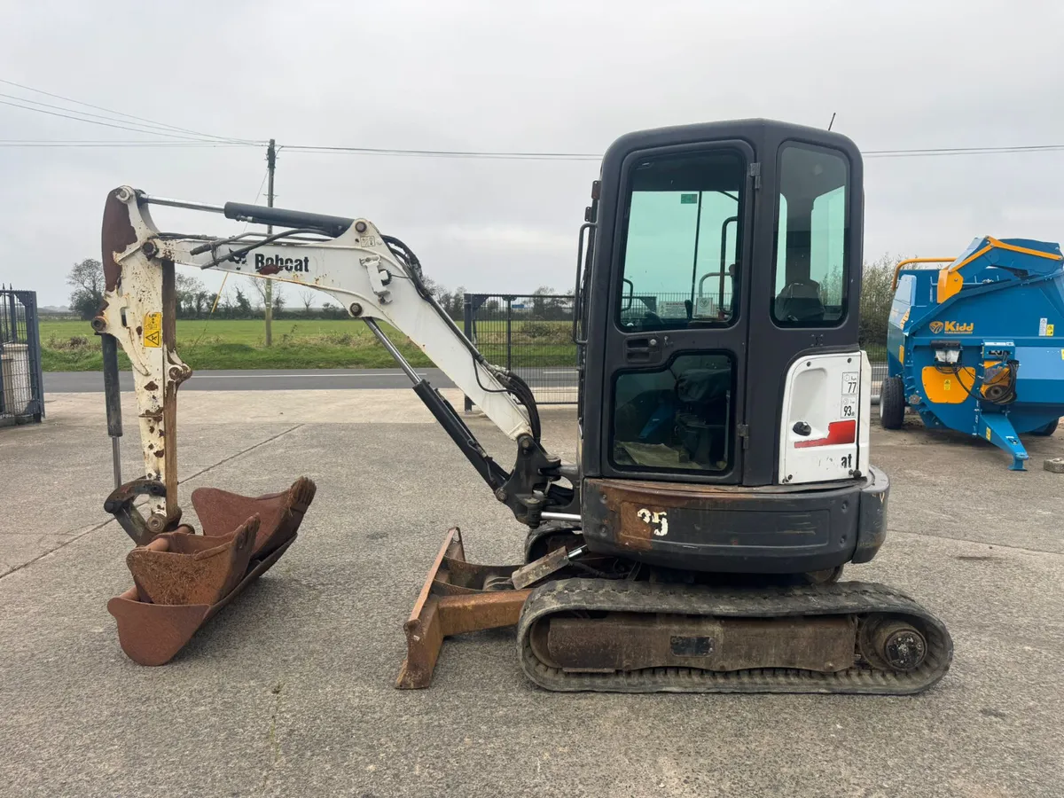 Bobcat E25 Digger / Excavator - Image 3