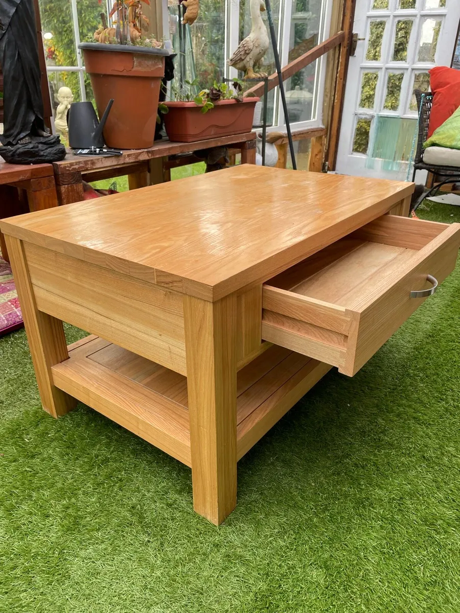 Coffey table - Image 2