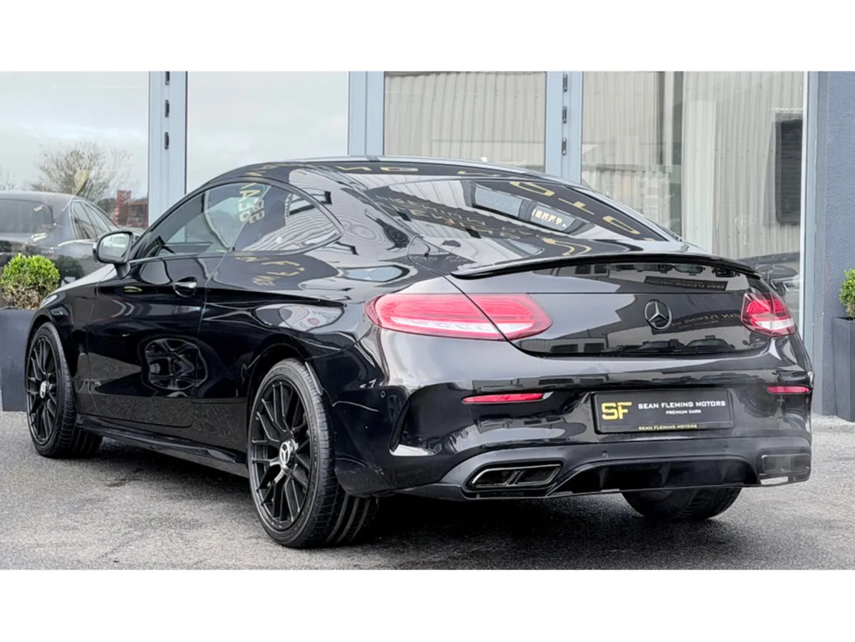 Mercedes-Benz C-Class ++LOW KM++ C300 AMG LINE 2DR - Image 2