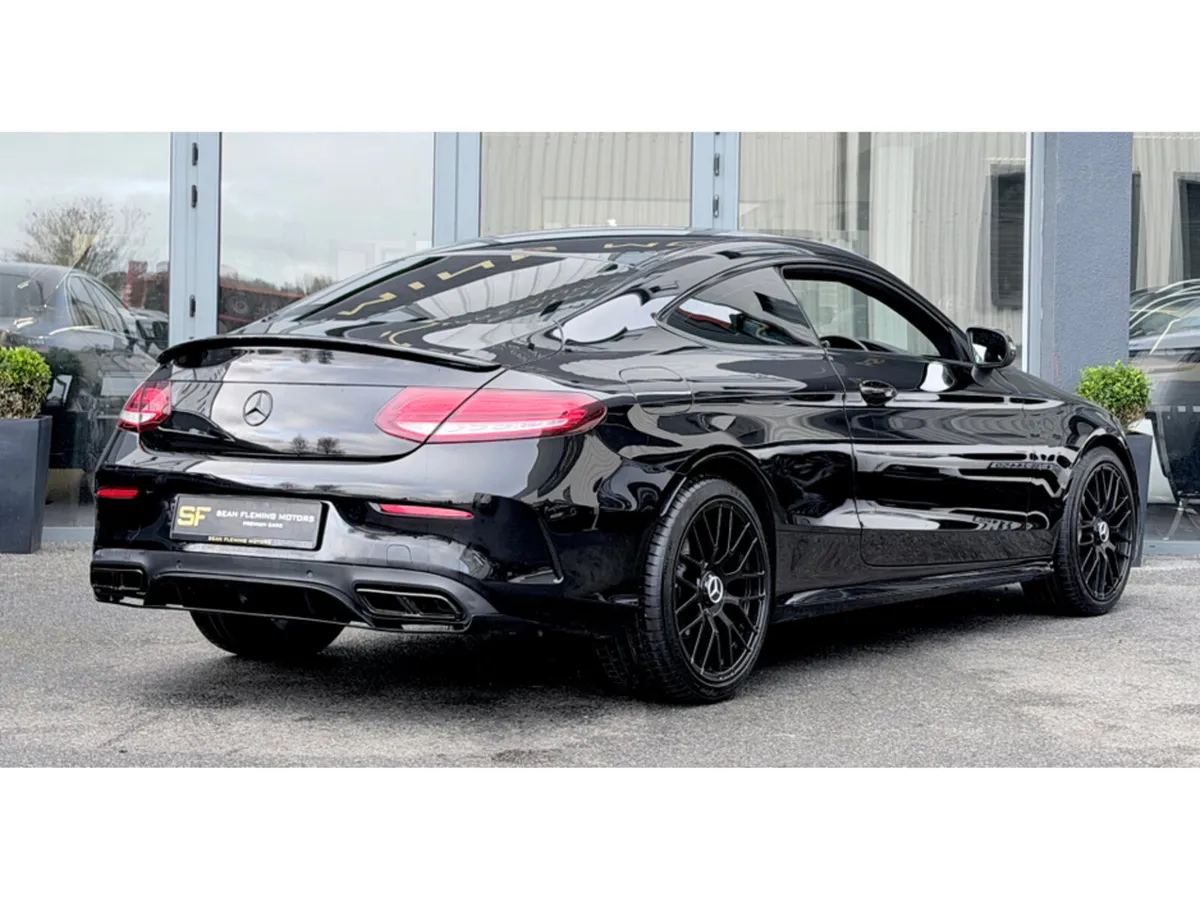 Mercedes-Benz C-Class ++LOW KM++ C300 AMG LINE 2DR - Image 3