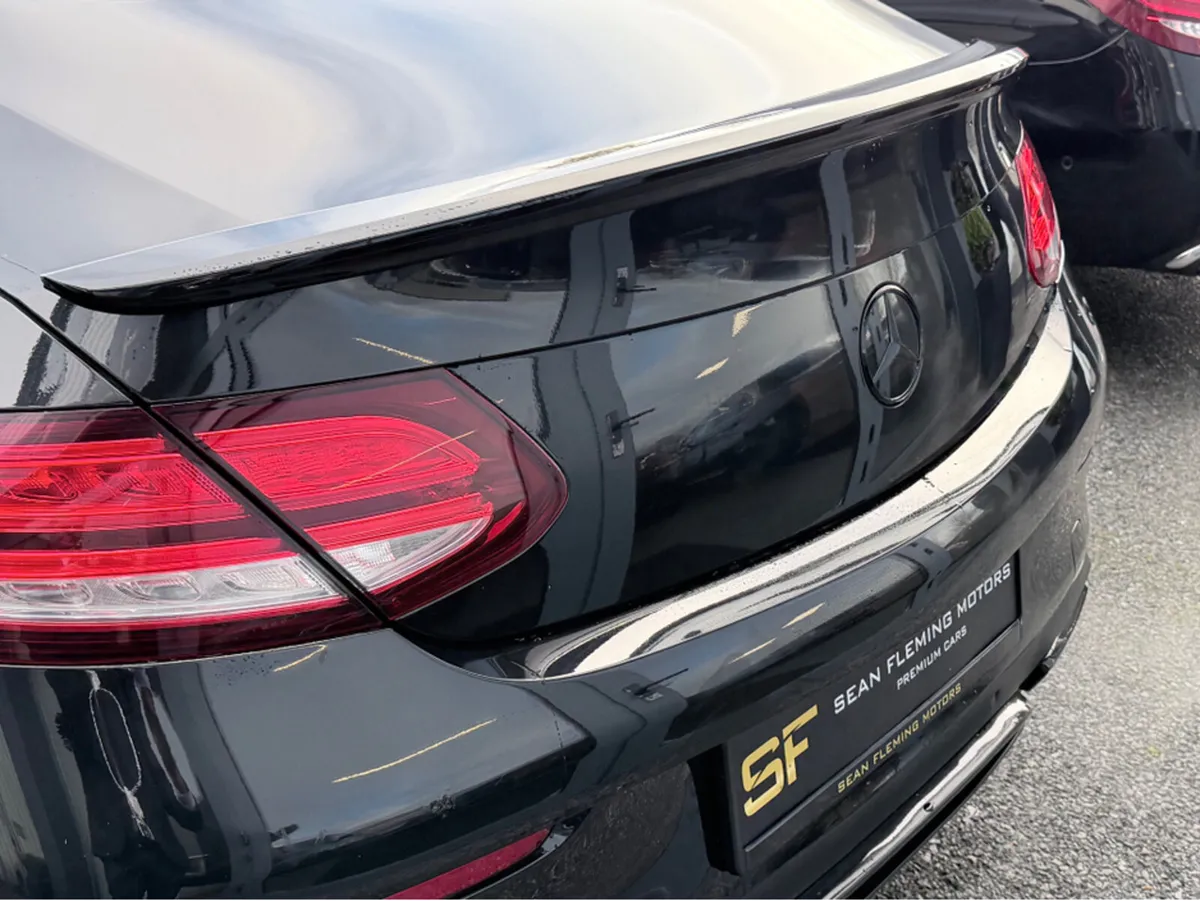 Mercedes-Benz C-Class ++LOW KM++ C300 AMG LINE 2DR - Image 4