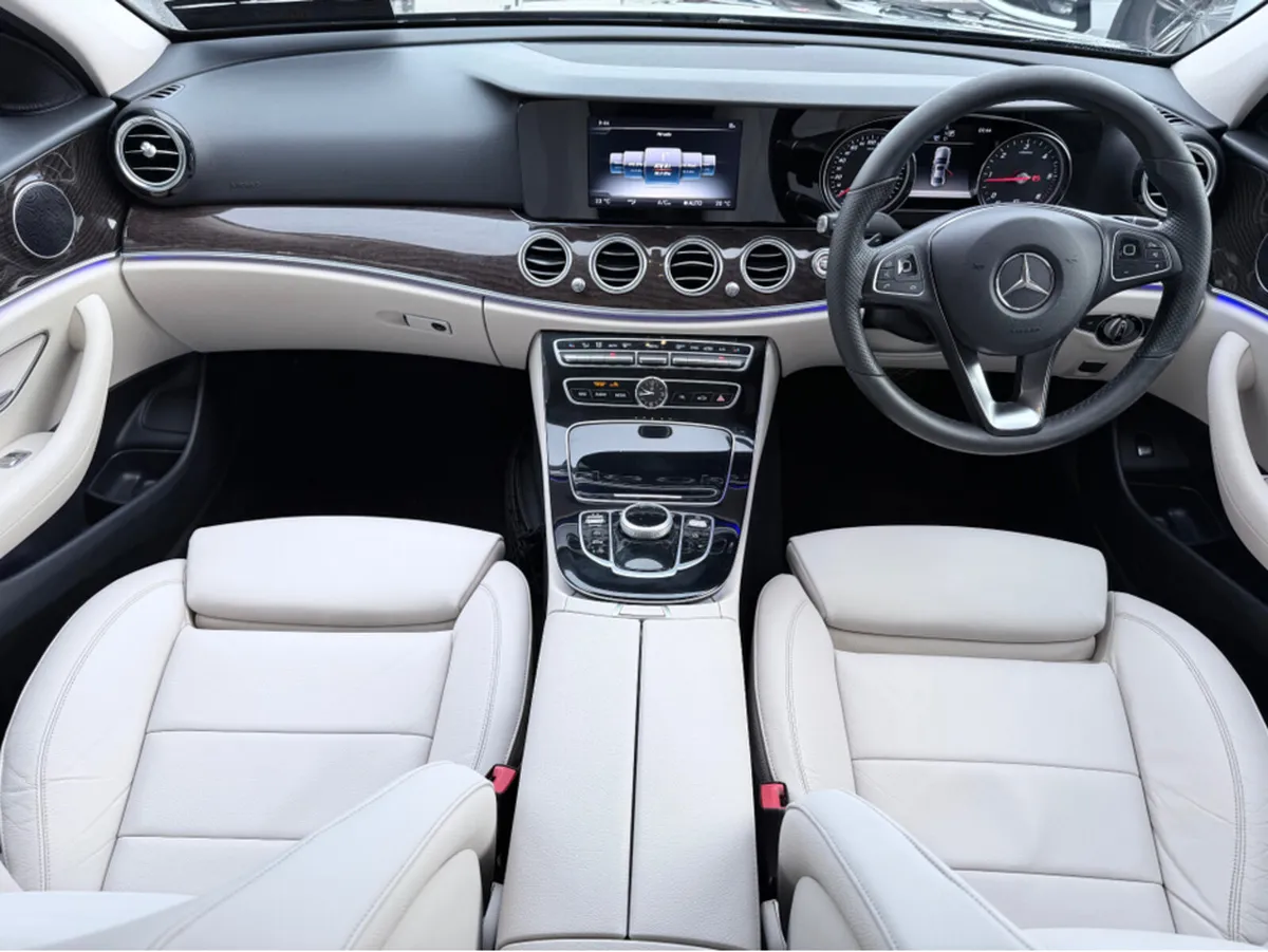 Mercedes-Benz E-Class 220 D AVANTGARDE 4DR AUTO - Image 2