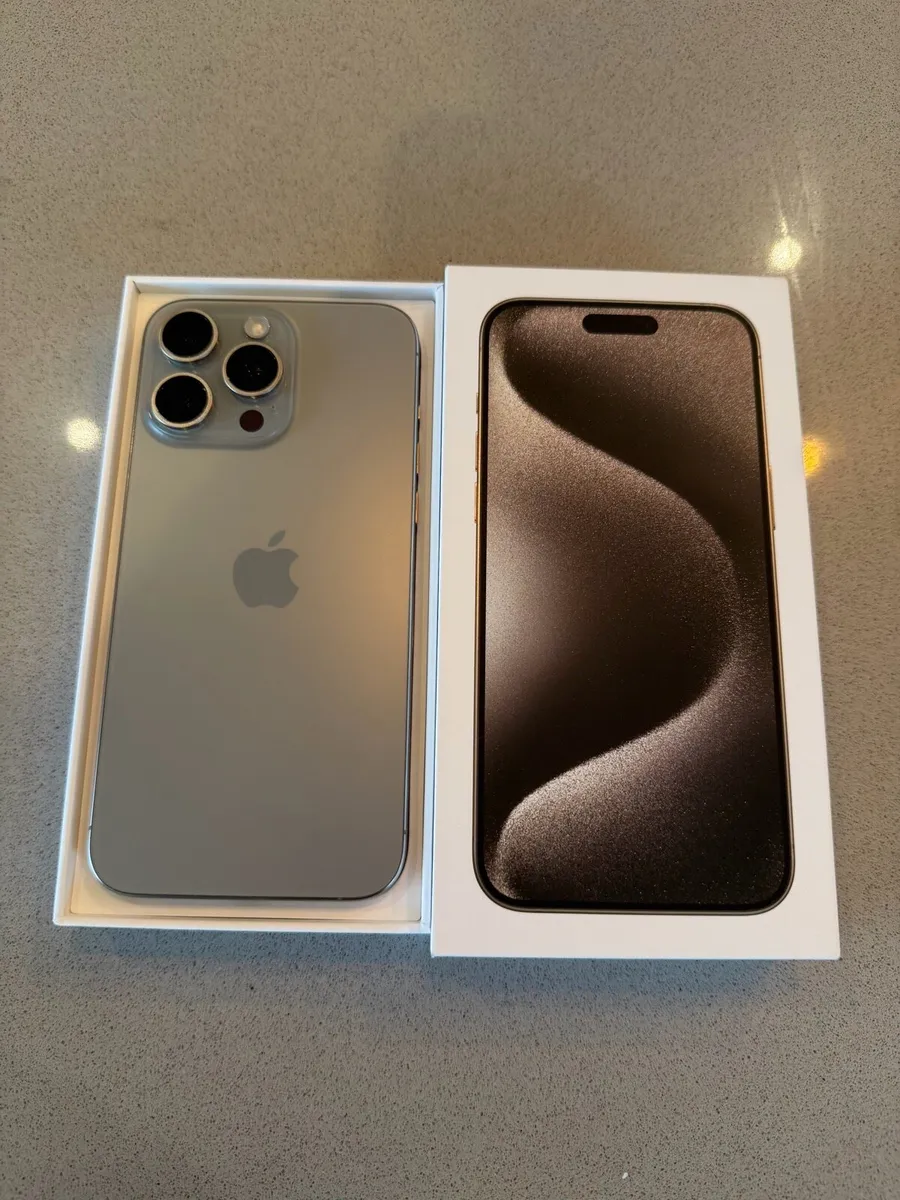 Apple iPhone 15 Pro Max 256GB Unlocked - Image 1
