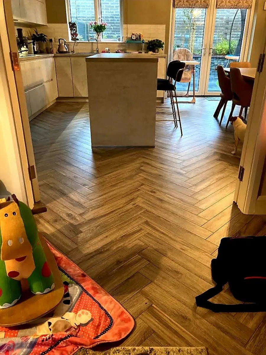Timber floor fitter - Image 2