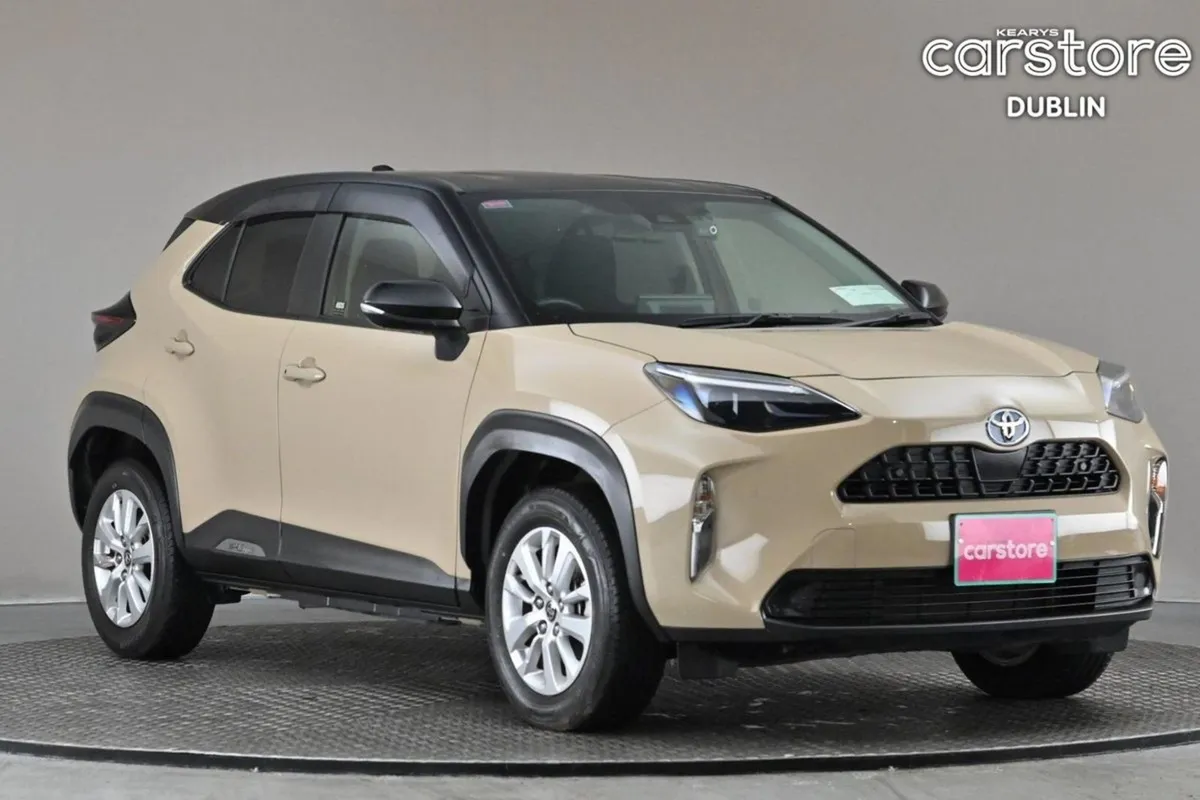 Toyota Yaris Cross 1.5 Hybrid  bi-tone Roof 9 and - Image 1