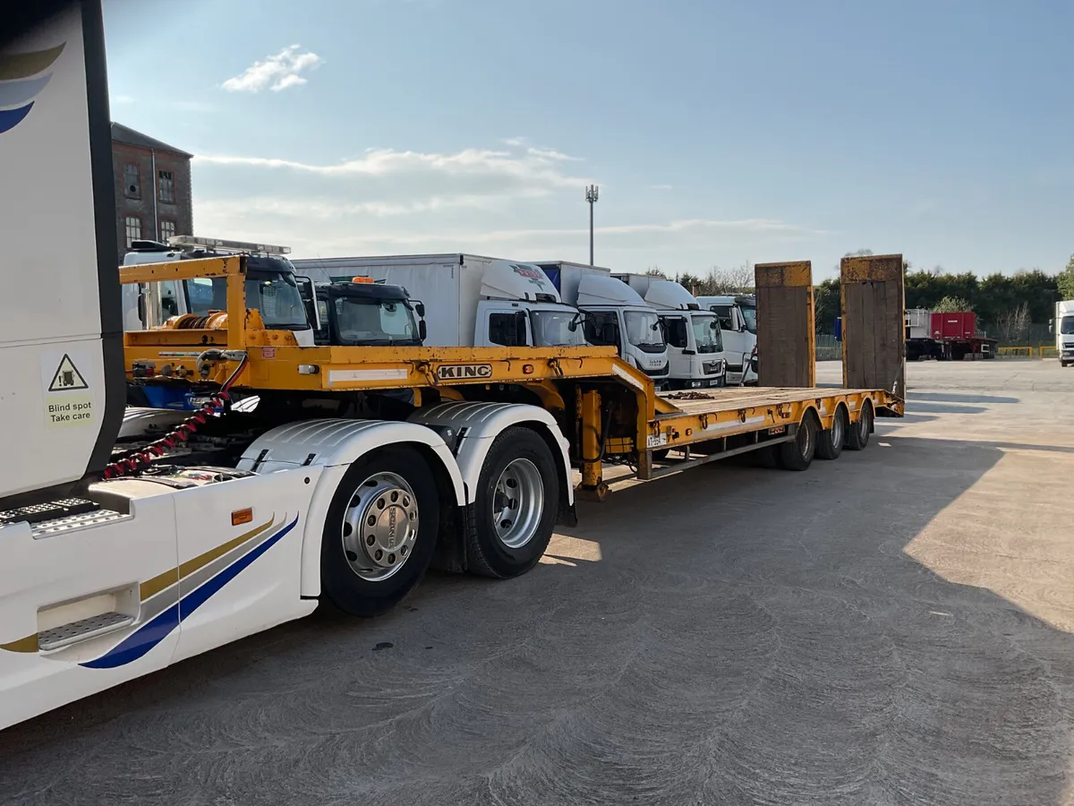 2003 King Tri Axle Low Loader - Image 2