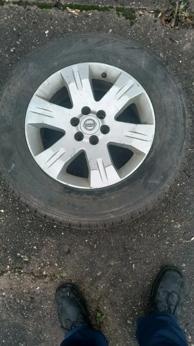 Injectors, alternator,  wheel with tyre, - Image 3