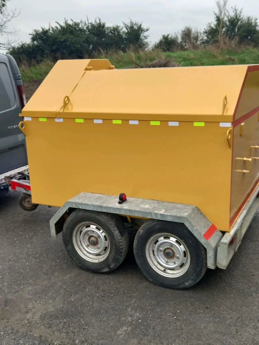 Fuel bowser bunded 400 gallon - Image 2