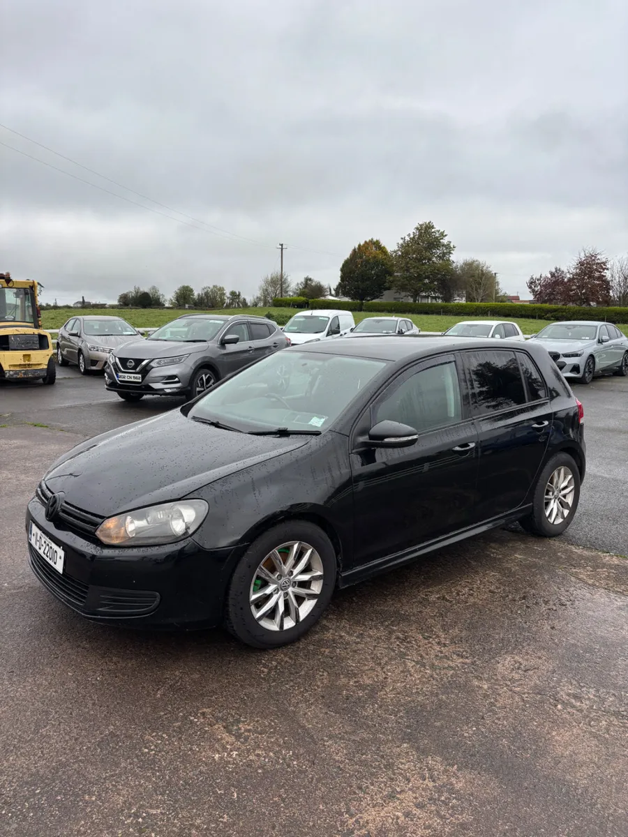 Volkswagen Golf 2011 - Image 2