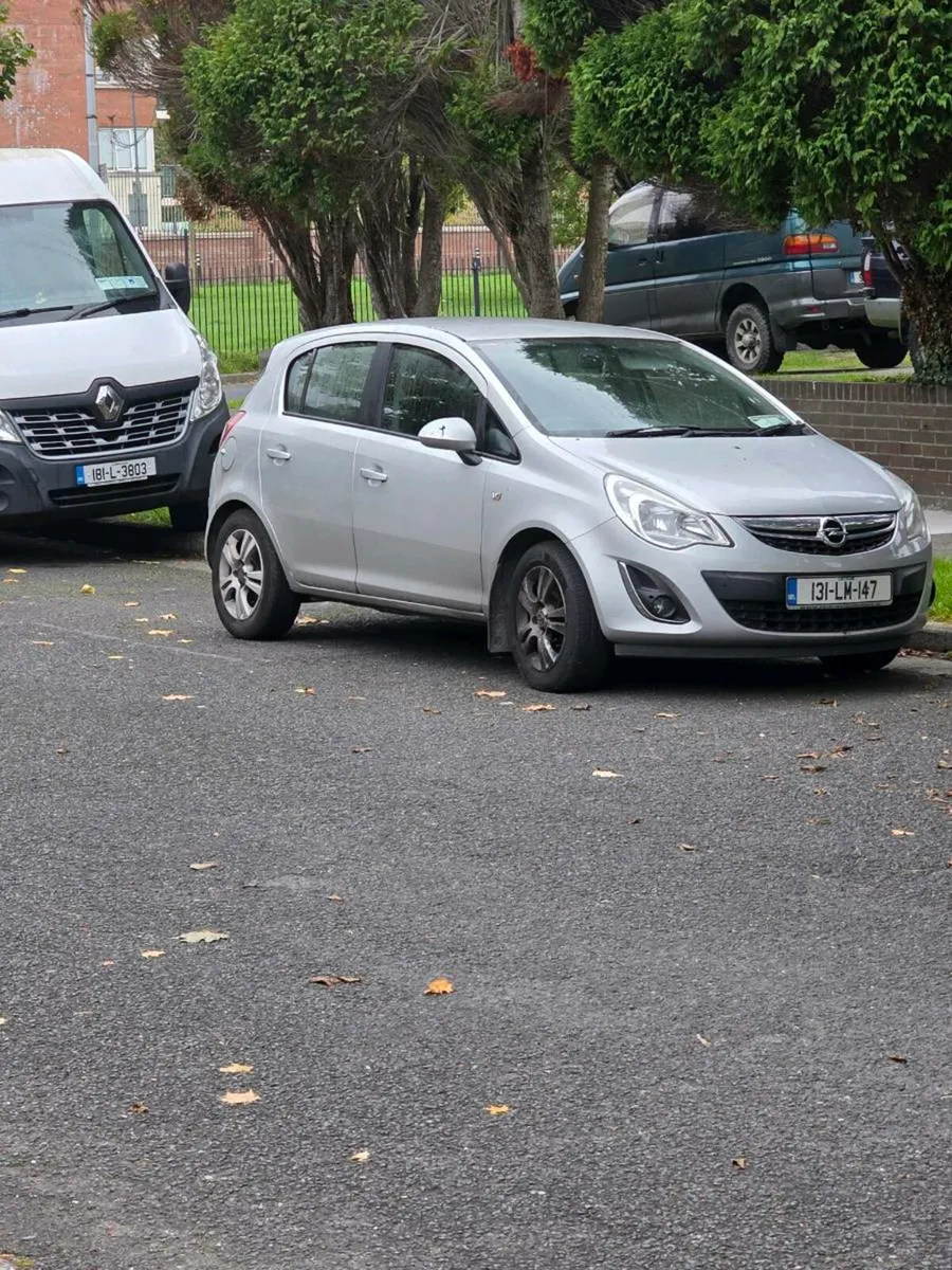 Car - Image 3