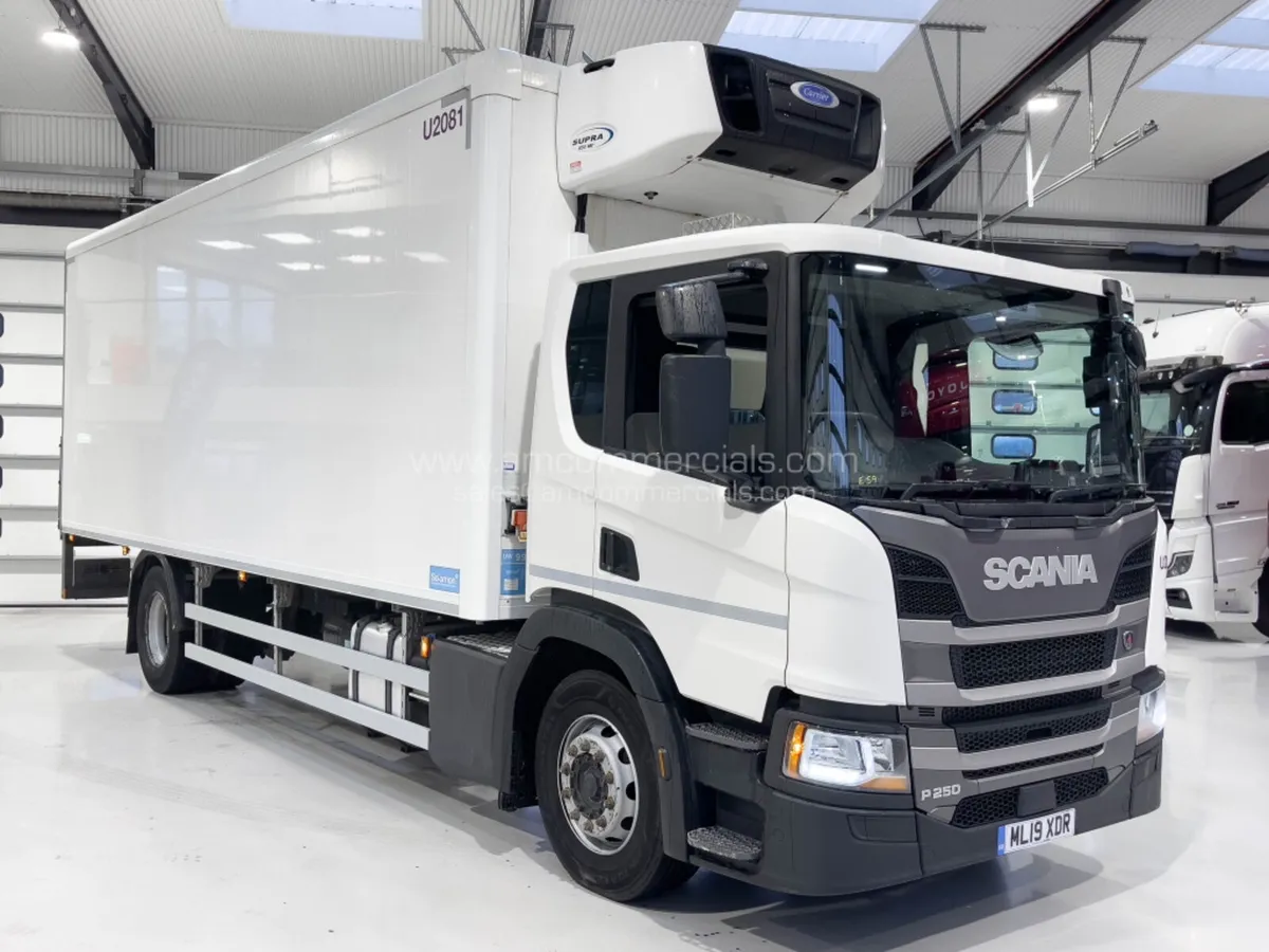 2019 (19) SCANIA P250 TWIN EVAP 18 TONNE 4X2 - Image 3
