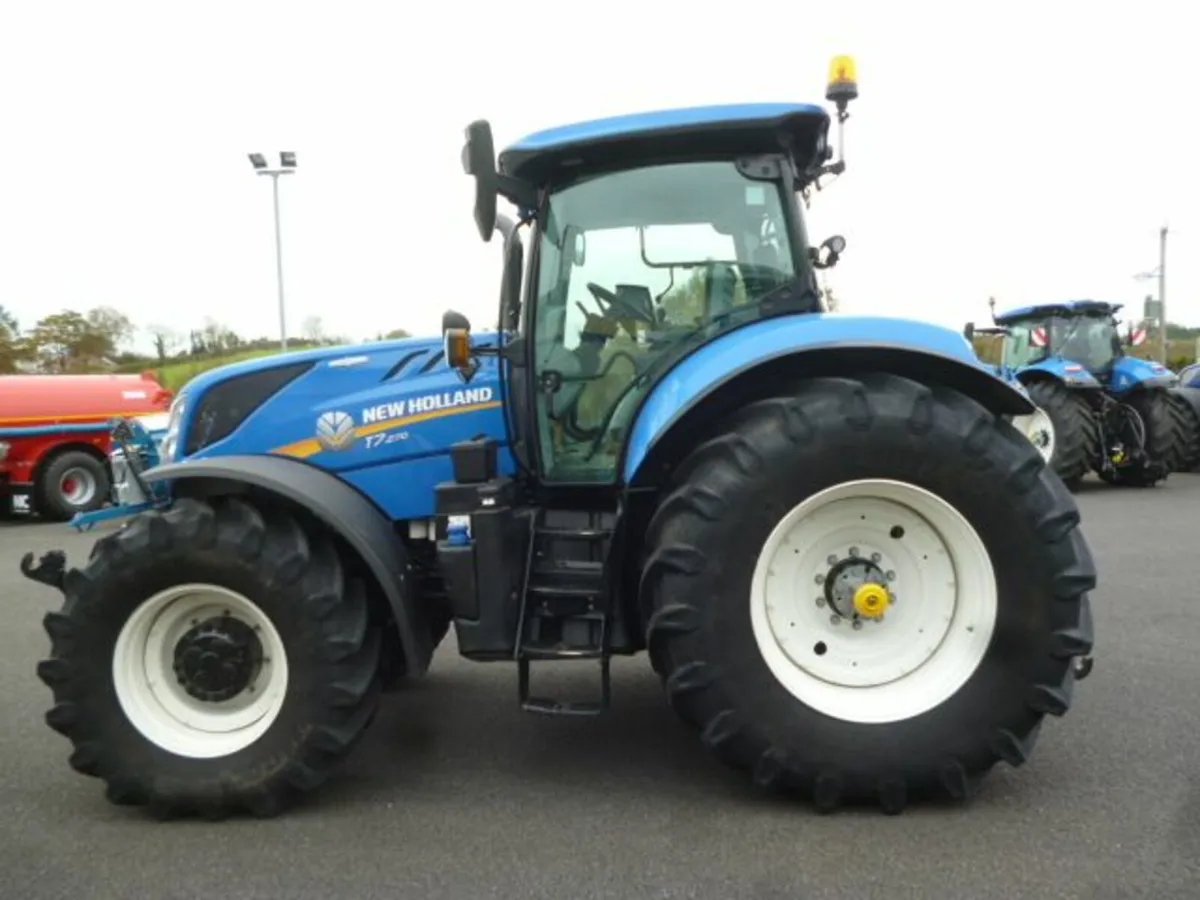 New Holland  T7.270  2024 - Image 1