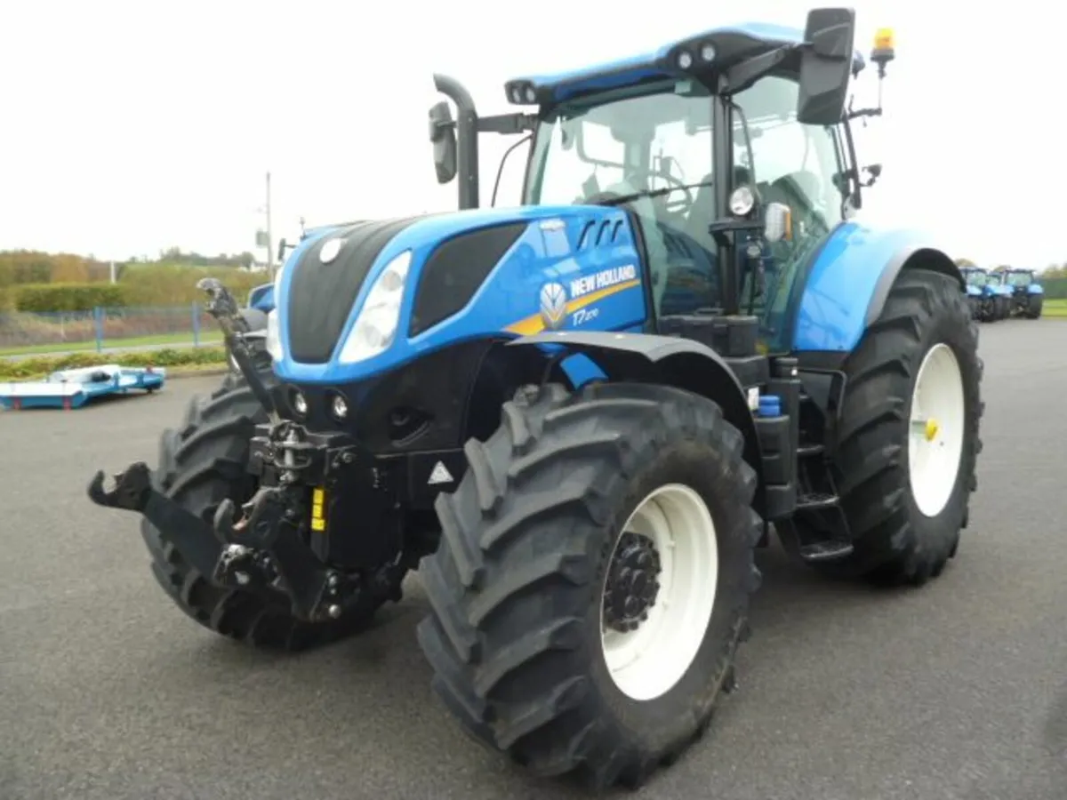 New Holland  T7.270  2024 - Image 2