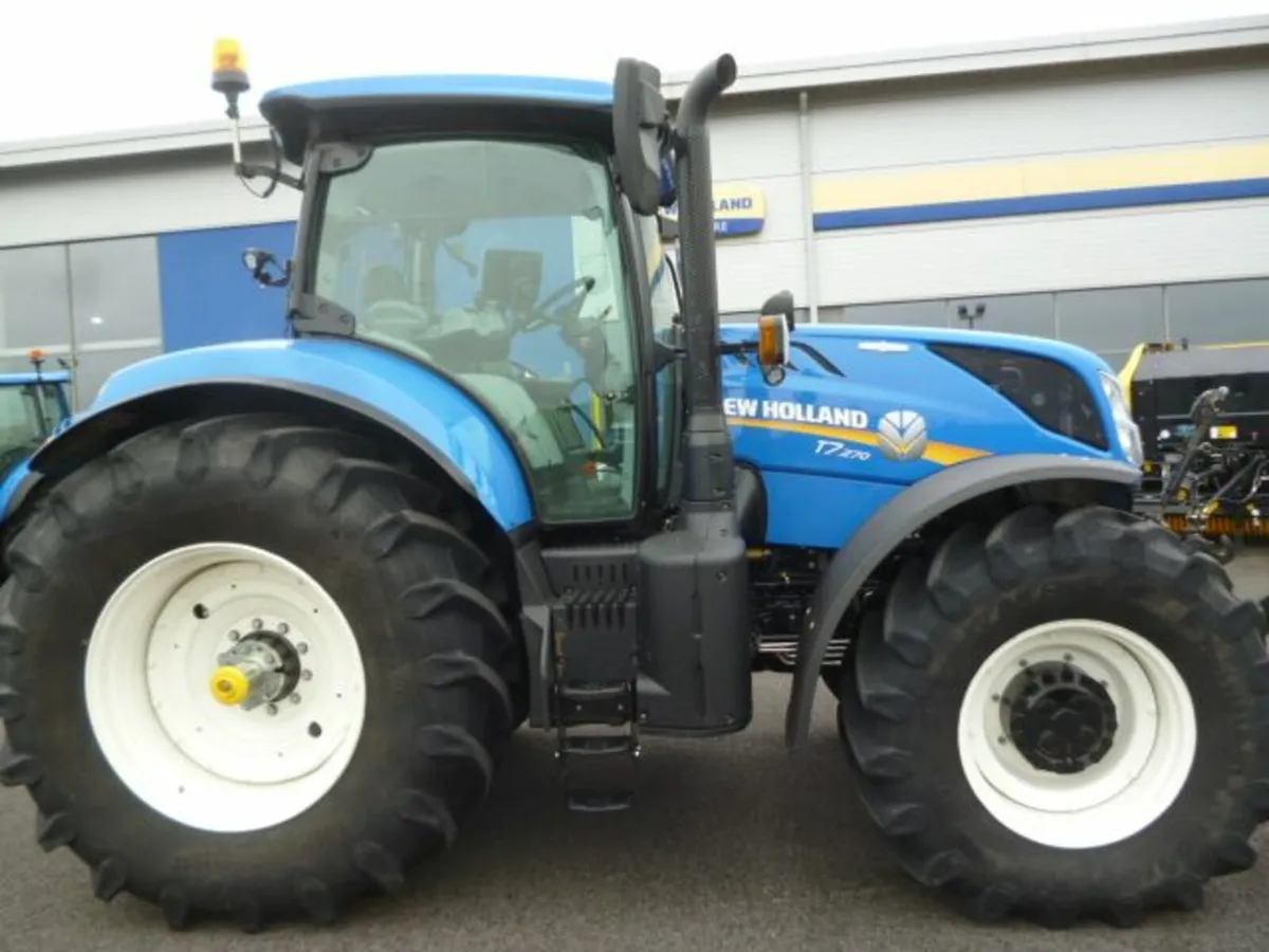 New Holland  T7.270  2024 - Image 3