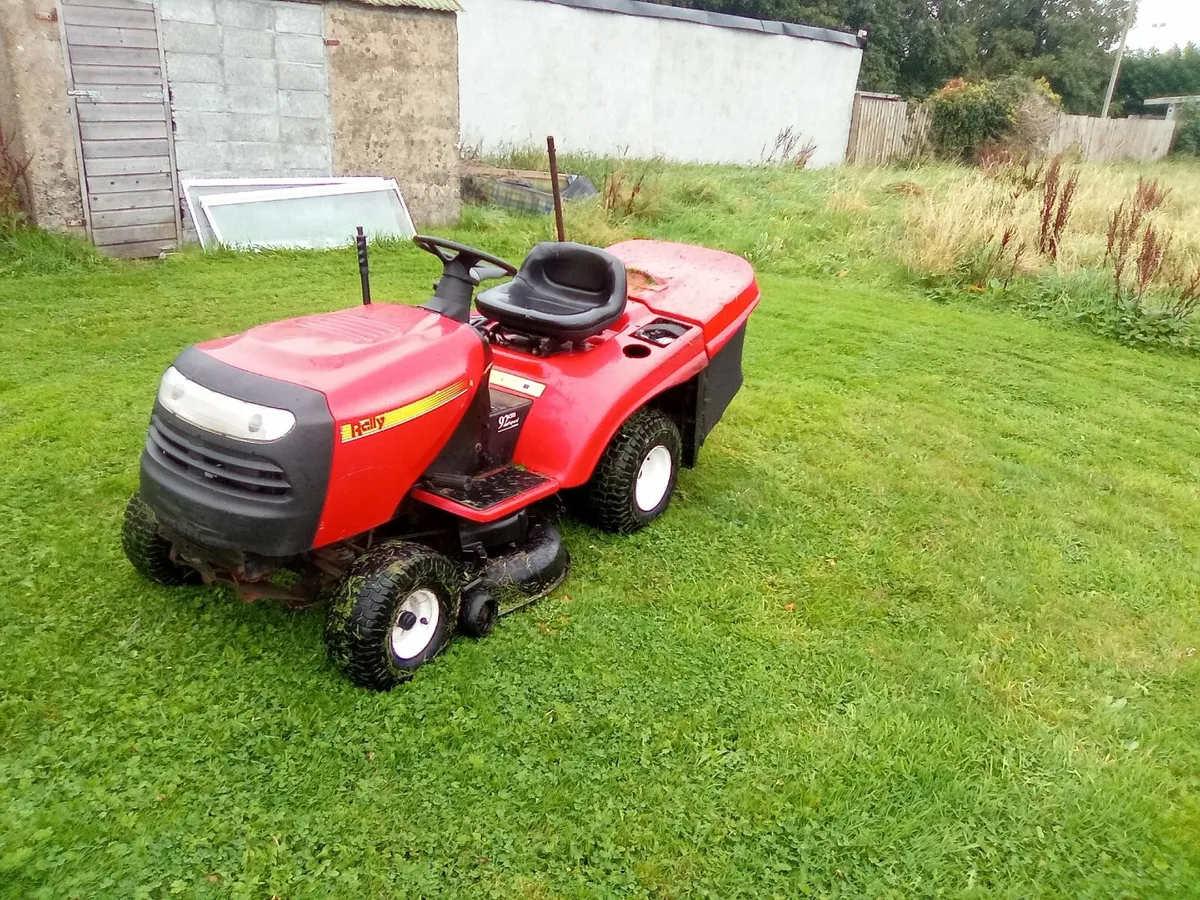 Rally ride on lawnmower - Image 2