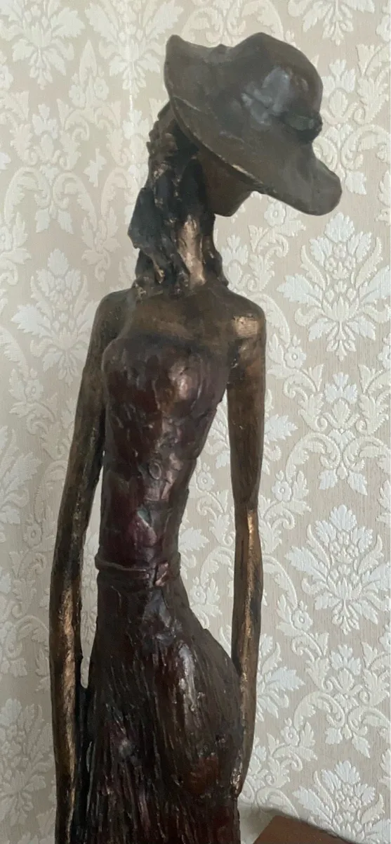 Unique Silhouette Sculpture of a Young Girl. - Image 1